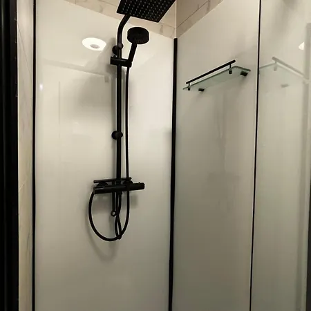 Paisible, Proche Du Centre Et De La Plage! Apartamento *